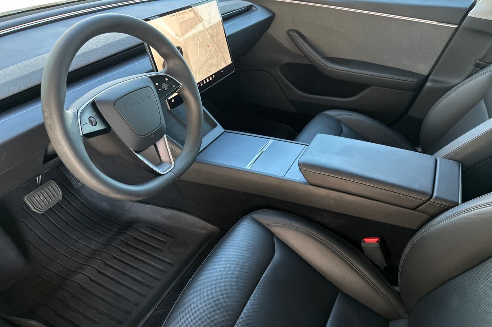 Used 2024 Tesla Model 3 Standard Range RWD image 11