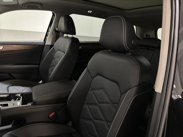 New 2026 Volkswagen Atlas SE image 14