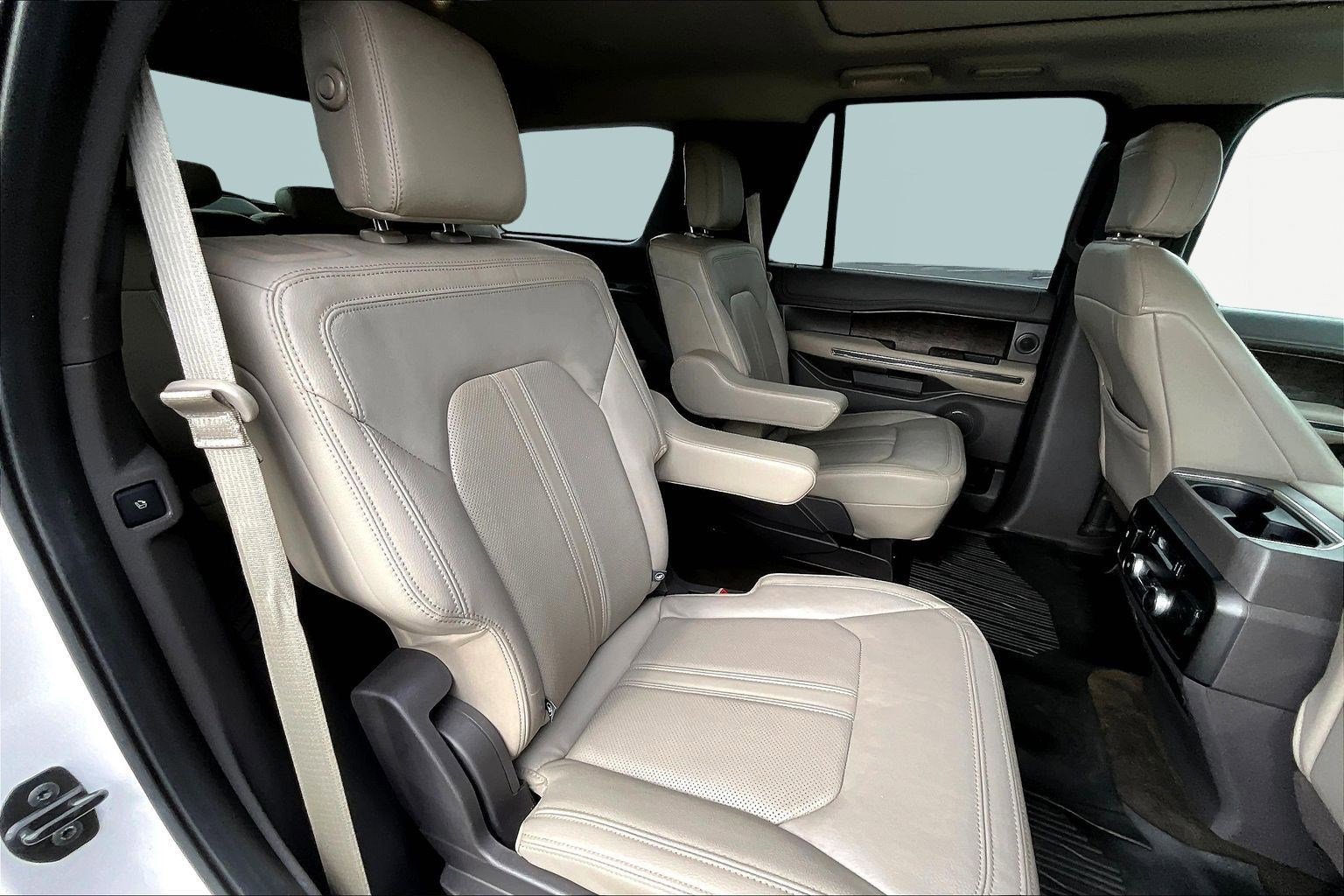 Used 2019 Ford Expedition Limited image 25