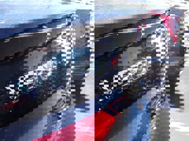 Used 2021 Nissan Versa SV image 7