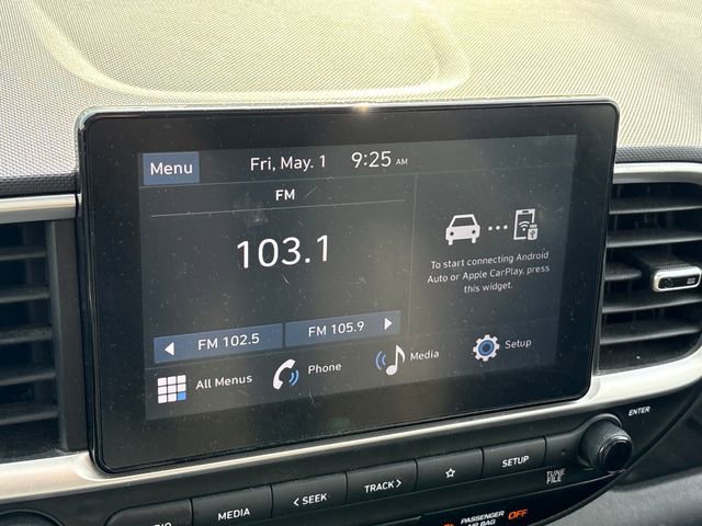 Used 2024 Hyundai Venue SEL FWD image 14