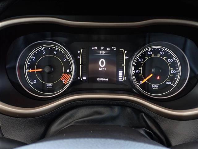 Used 2015 Jeep Cherokee Latitude AWD/4WD image 23