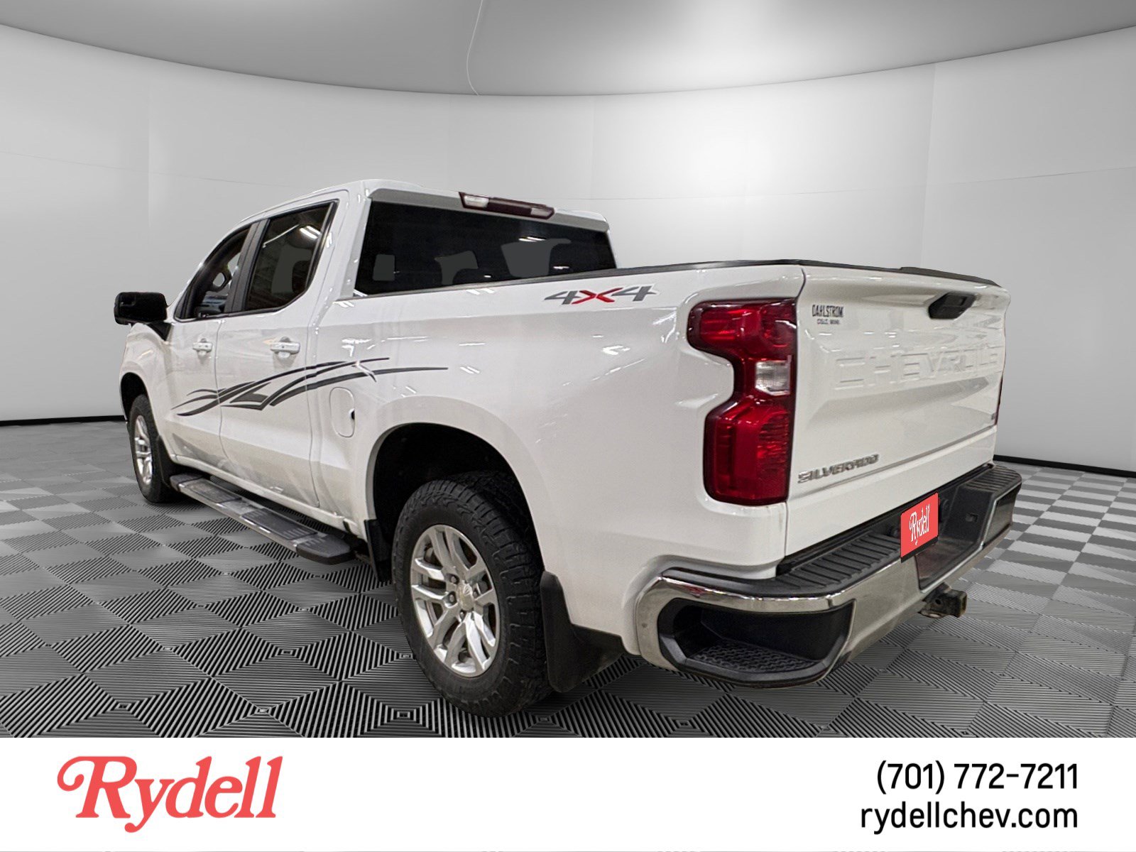 Used 2019 Chevrolet Silverado 1500 LT w/ All-Star Edition image 3