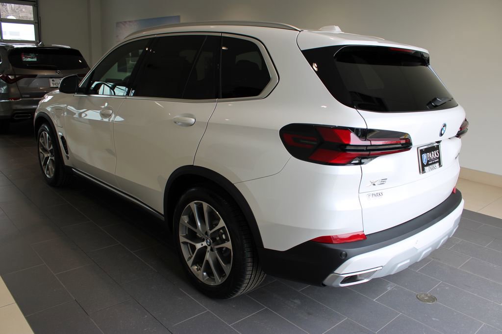 New 2026 BMW X5 xDrive50e image 31