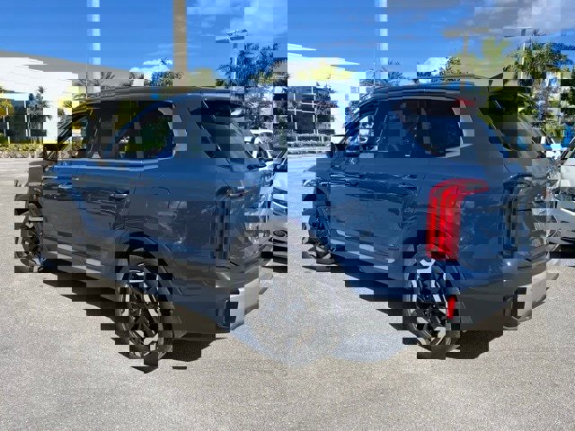Used 2024 Kia Telluride S w/ S Sunroof Package image 3