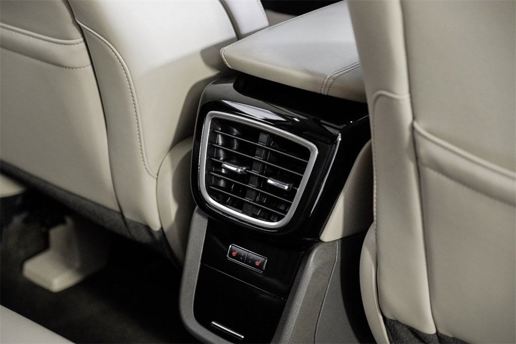 Used 2023 Lincoln Nautilus Reserve image 40