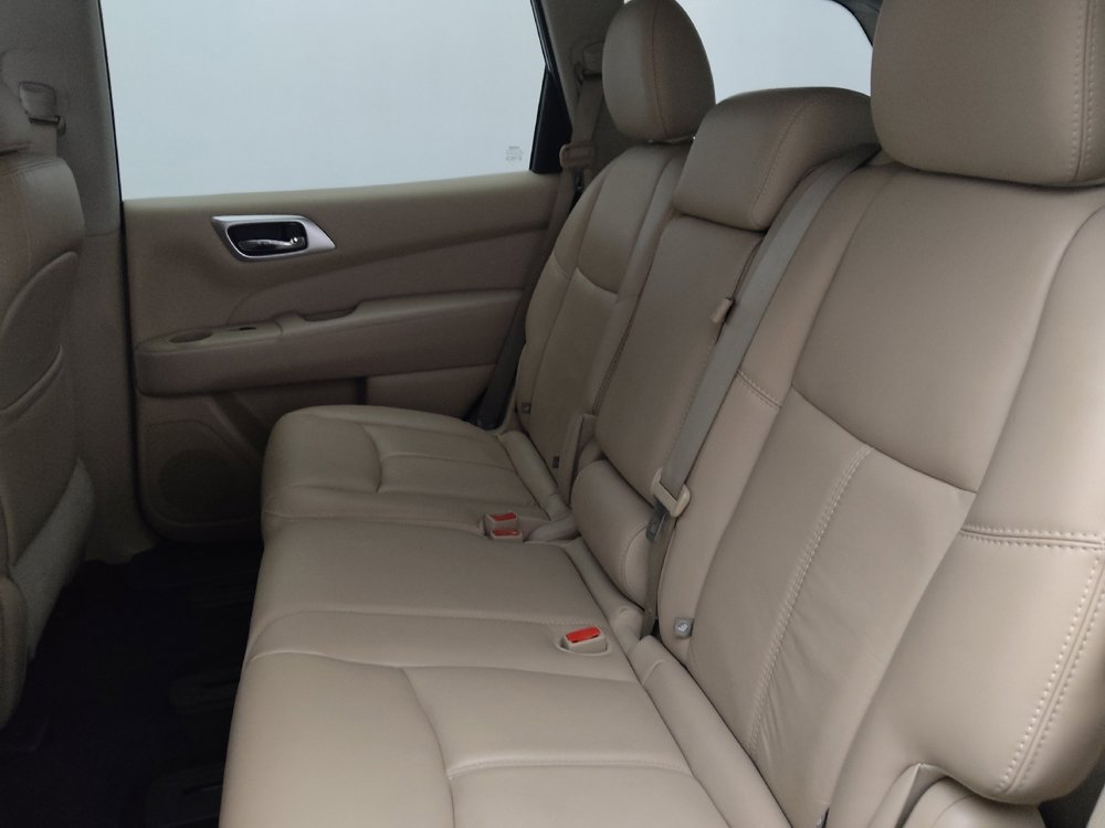 Used 2016 Nissan Pathfinder SL w/ SL Premium Package FWD image 18