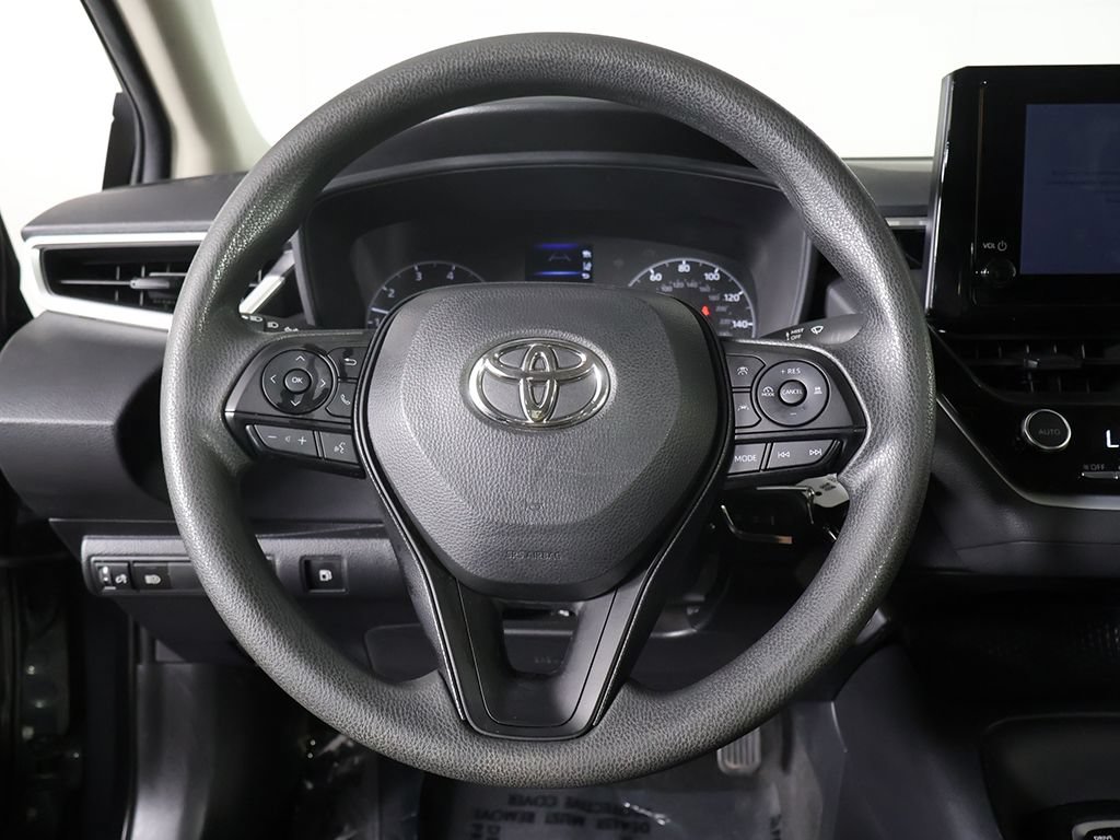 Used 2024 Toyota Corolla LE FWD image 33