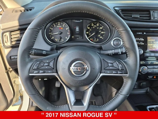 Used 2017 Nissan Rogue SV AWD/4WD image 17