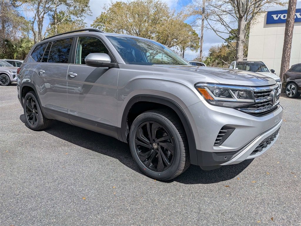Used 2022 Volkswagen Atlas SE w/ Panoramic Sunroof Package image 2