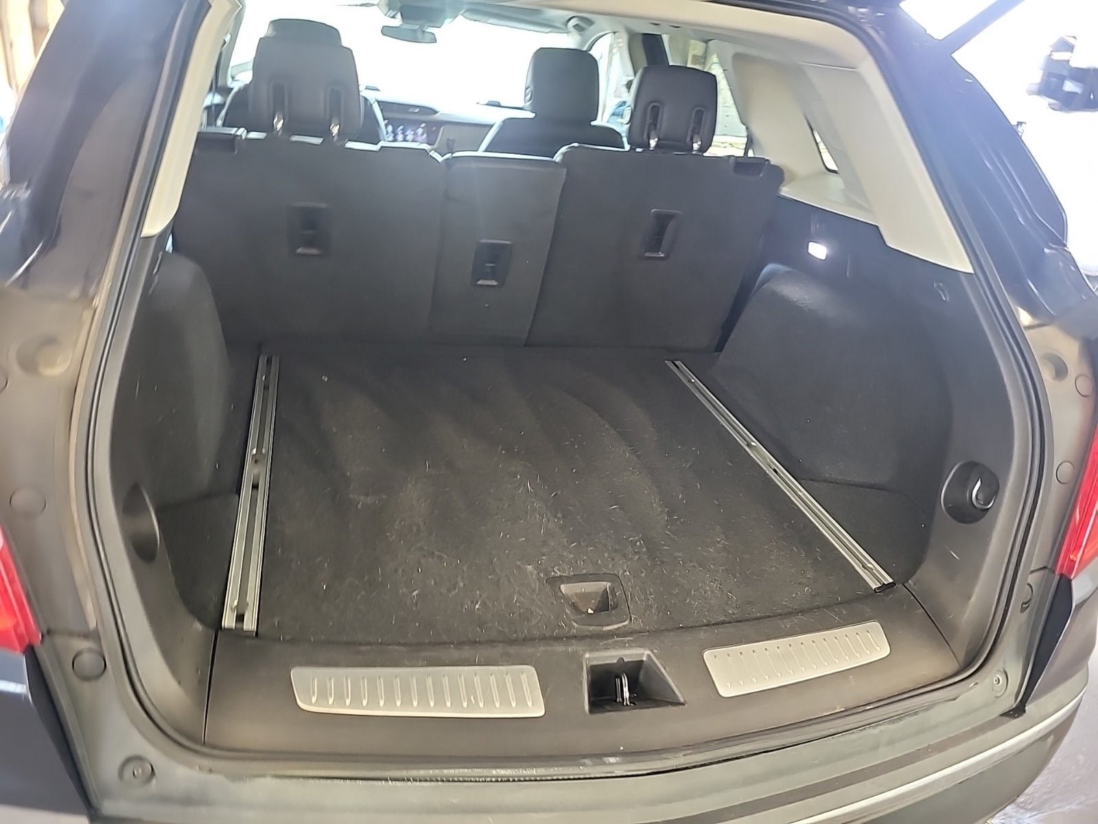 Used 2017 Cadillac XT5 Luxury FWD image 17