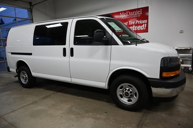 Used 2019 GMC Savana 2500 w/ Driver Convenience Package image 4
