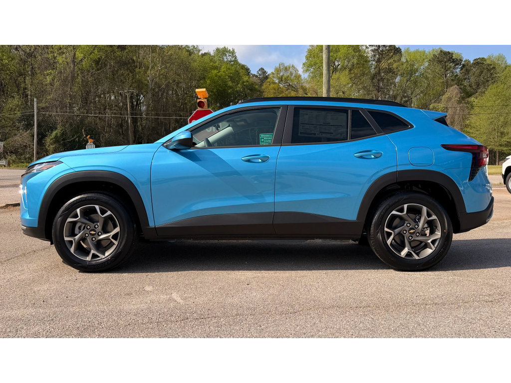 New 2026 Chevrolet Trax LT FWD image 3