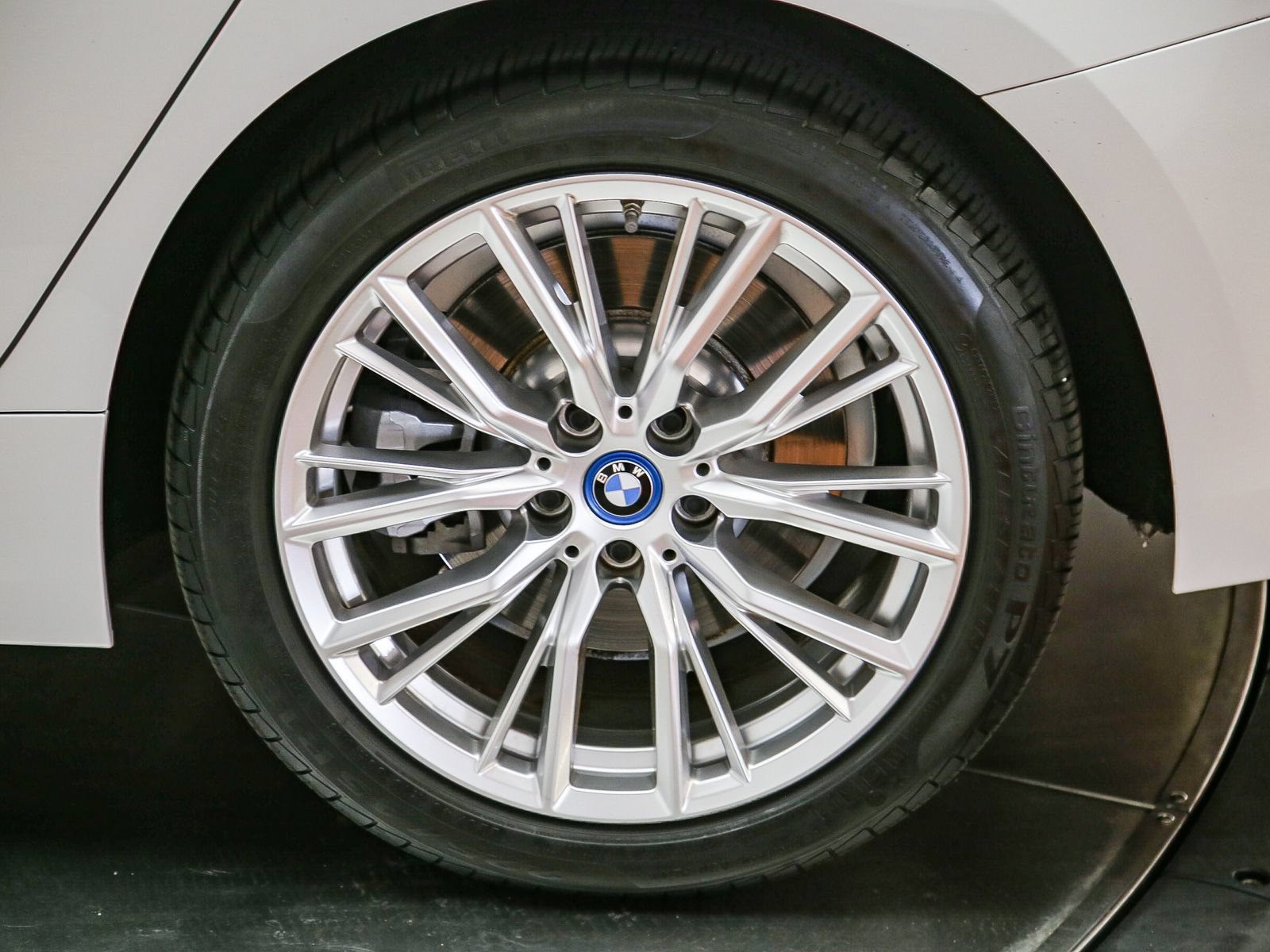Used 2023 BMW 330e w/ Driving Assistance Package RWD image 11