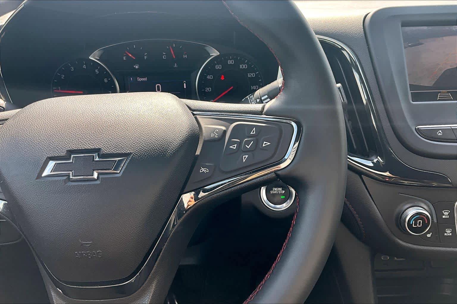 Used 2023 Chevrolet Equinox RS FWD image 23