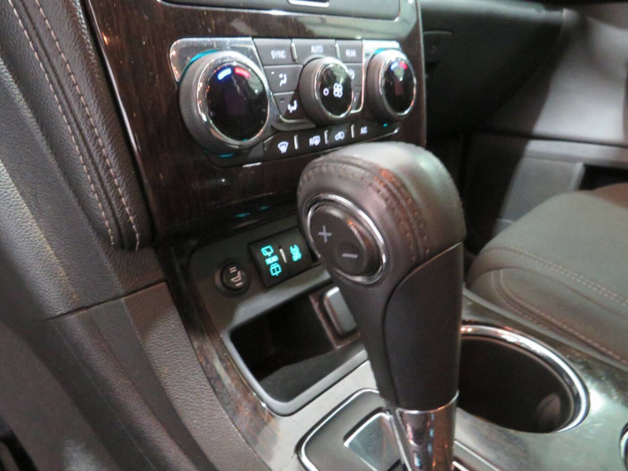 Used 2016 Chevrolet Traverse LT w/ Traveler's Package image 27