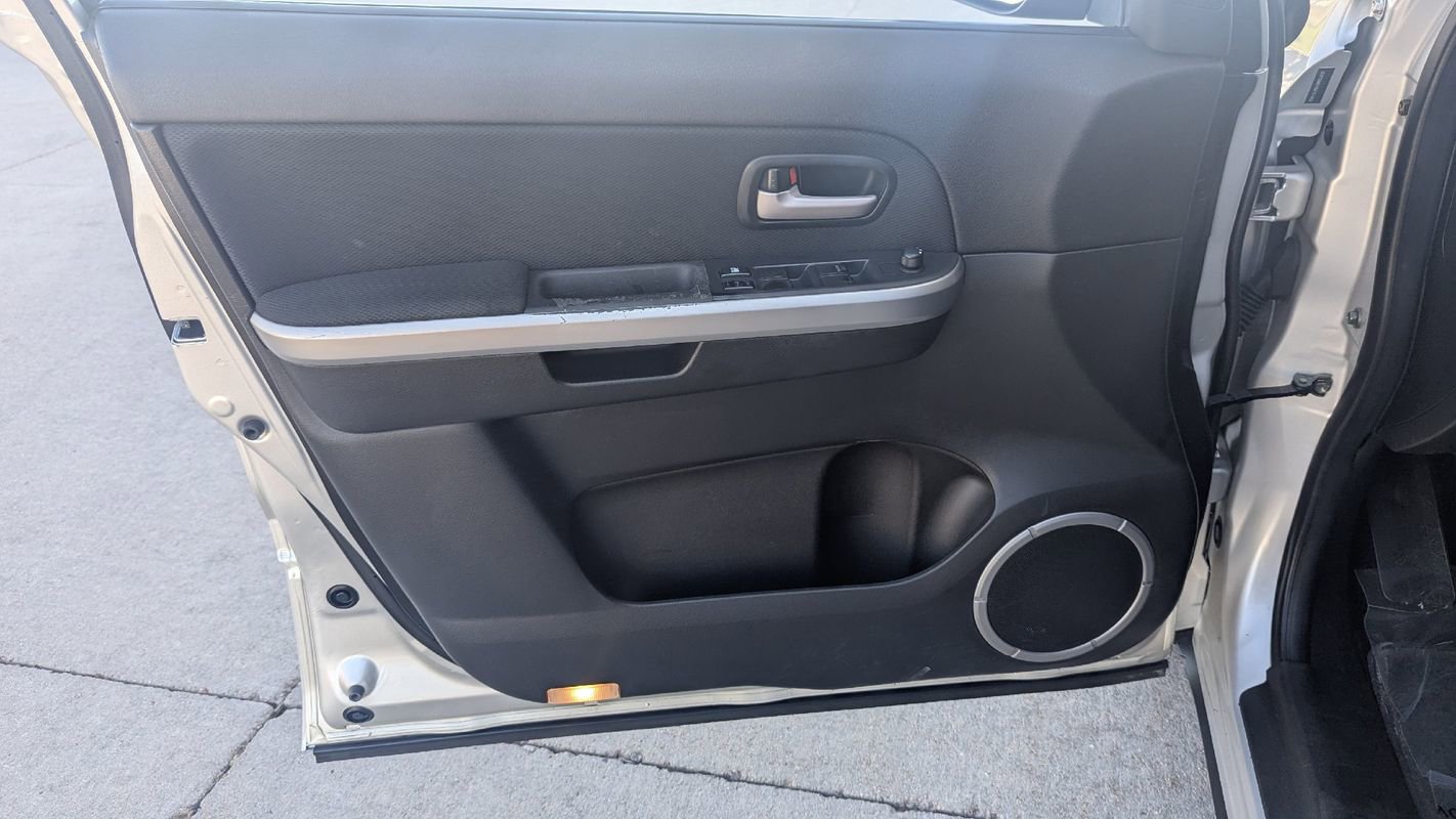 Used 2006 Suzuki Grand Vitara Premium image 9