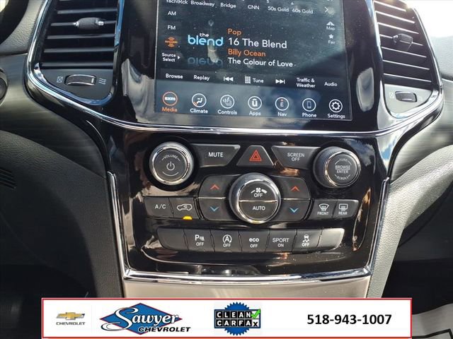 Used 2022 Jeep Grand Cherokee Laredo X image 20