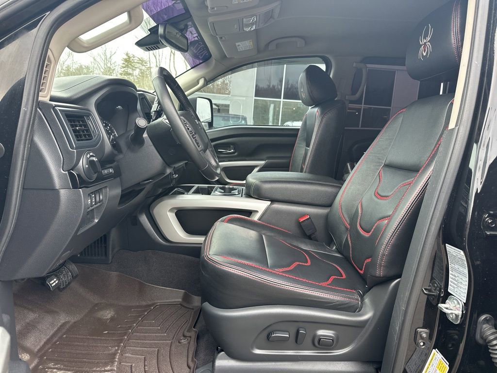 Used 2022 Nissan Titan SV w/ SV Convenience Package image 17