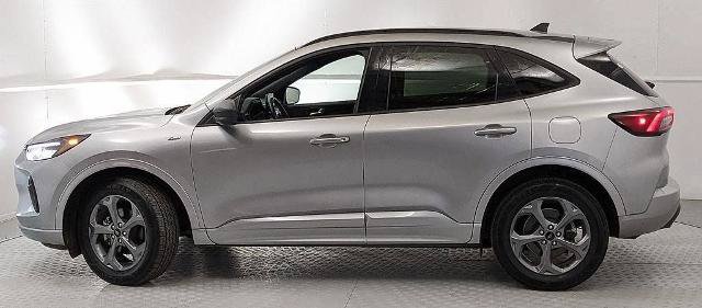 Certified 2024 Ford Escape ST-Line AWD/4WD image 5