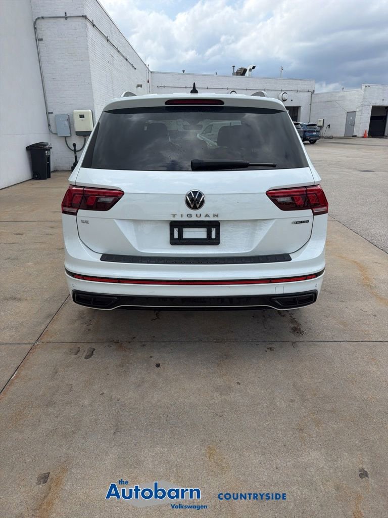Used 2023 Volkswagen Tiguan SE R-Line AWD/4WD image 5