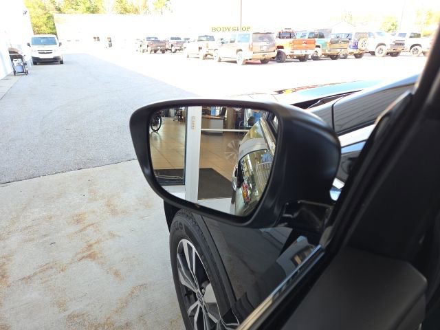 Used 2024 Nissan Murano SV AWD/4WD image 37