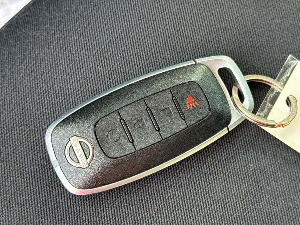 Used 2023 Nissan Pathfinder SV AWD/4WD image 56
