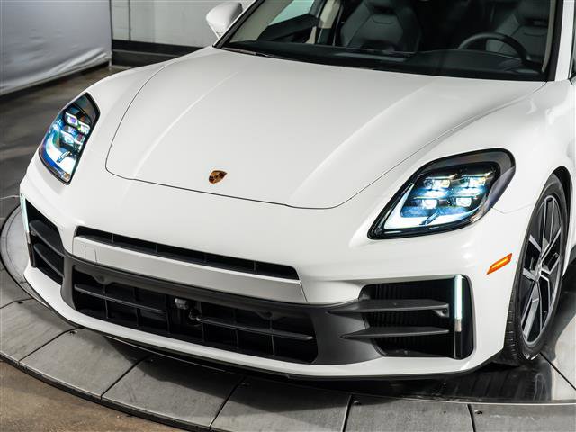 New 2026 Porsche Panamera 4S image 11