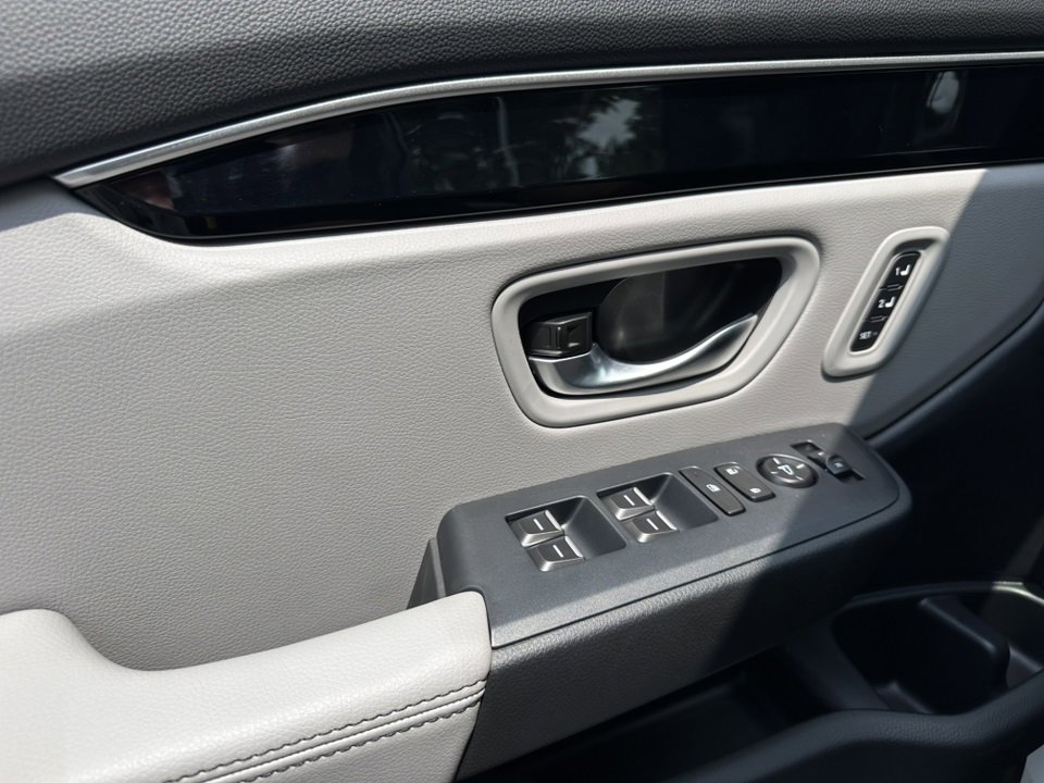 New 2025 Honda Pilot Touring image 38