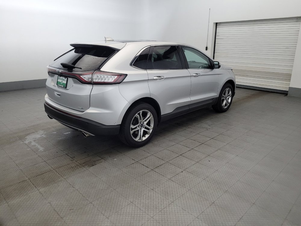 Used 2016 Ford Edge Titanium w/ Equipment Group 302A AWD/4WD image 10