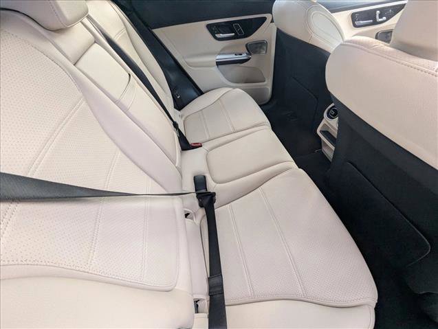 Used 2023 Mercedes-Benz GLC 300 4MATIC image 21