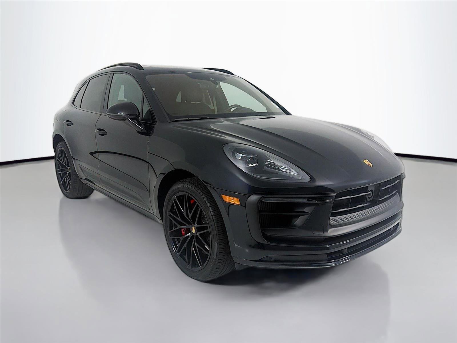 Certified 2023 Porsche Macan GTS AWD/4WD image 31