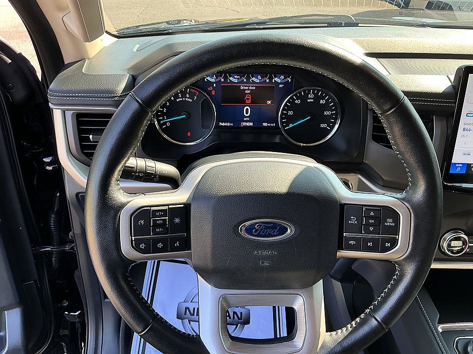 Used 2022 Ford Expedition Max XLT AWD/4WD image 15