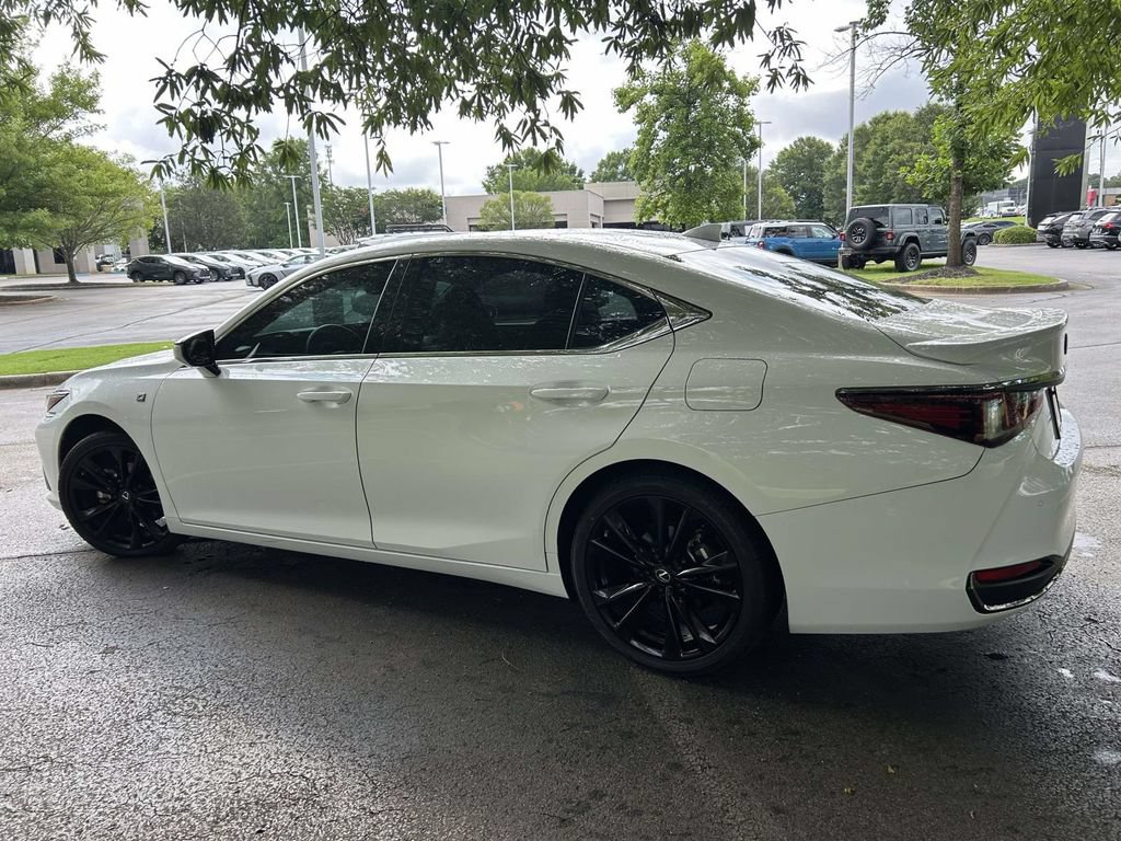 Used 2024 Lexus ES 300h F Sport w/ Accessory Package (Z2) FWD image 4