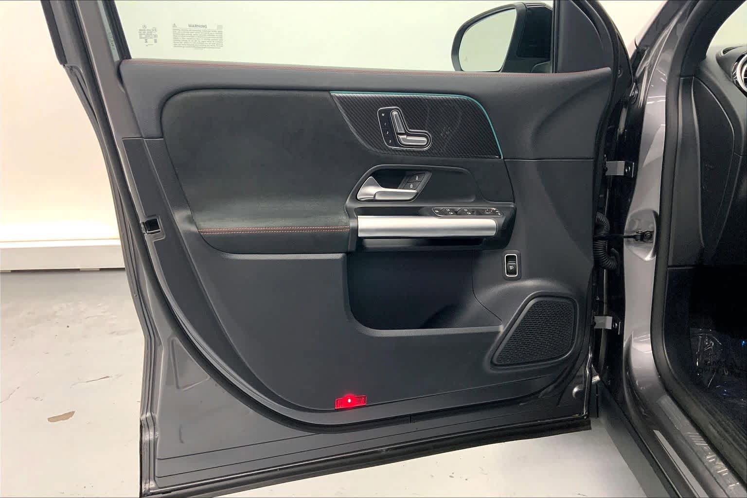 Used 2023 Mercedes-Benz GLA 35 AMG 4MATIC image 19