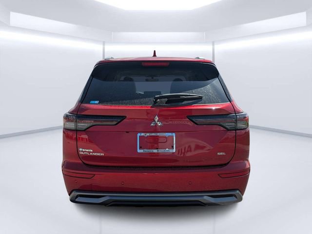 Used 2025 Mitsubishi Outlander SEL image 5