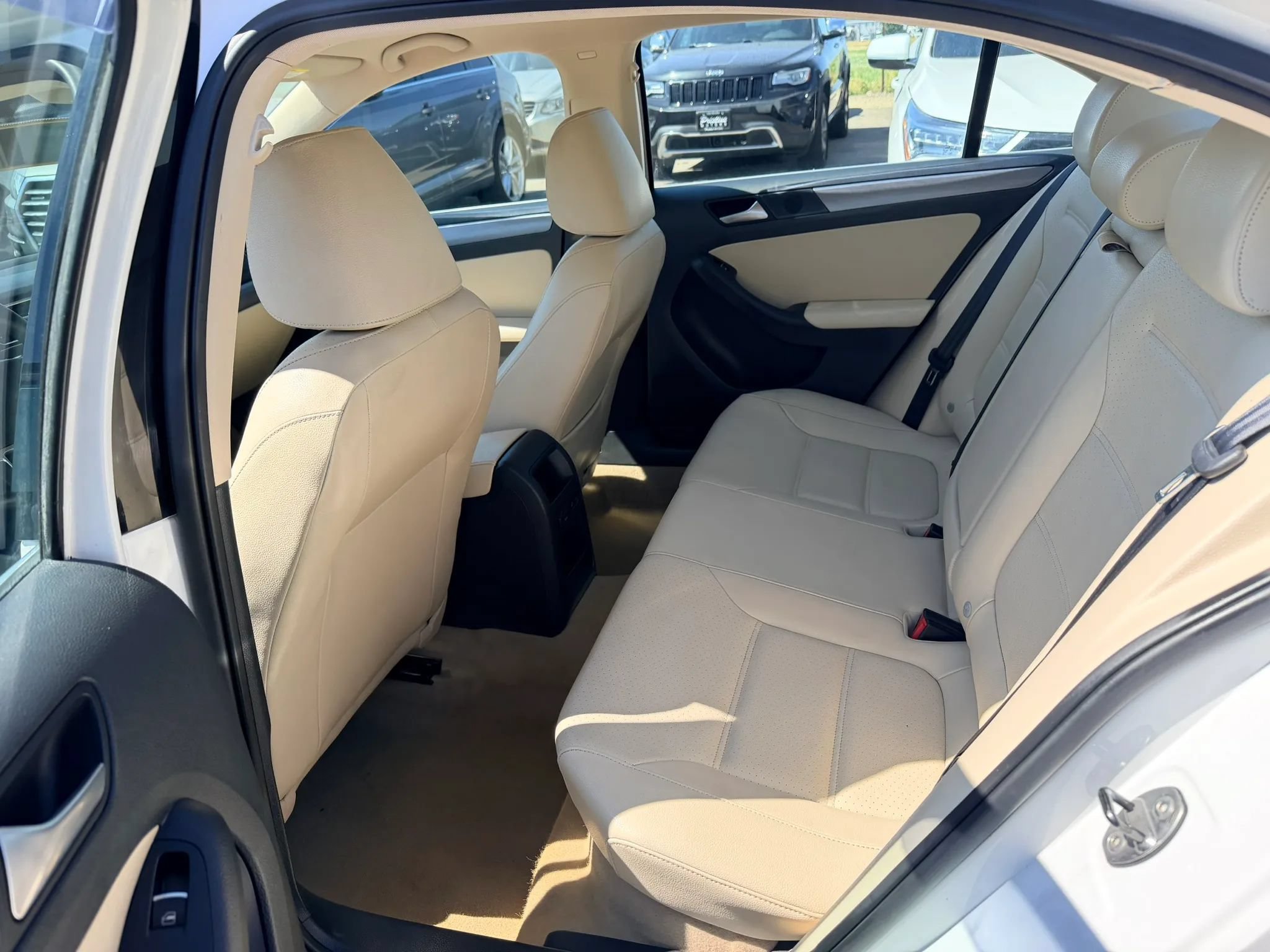 Used 2013 Volkswagen Jetta TDI FWD image 12