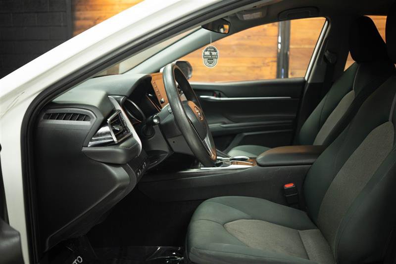 Used 2023 Toyota Camry LE FWD image 8