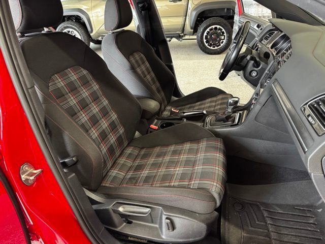 Used 2018 Volkswagen GTI S image 40