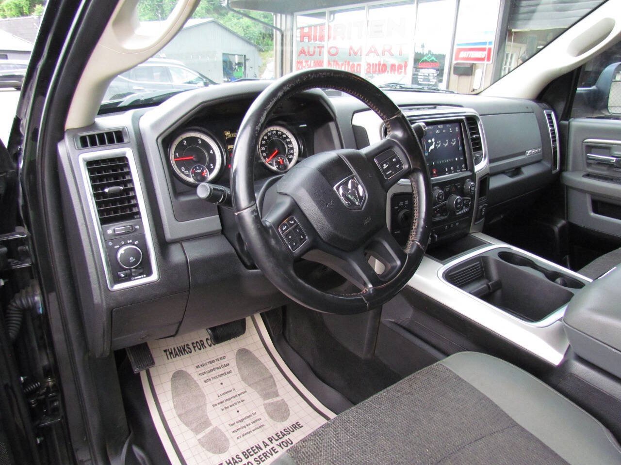 Used 2018 RAM 3500 Big Horn AWD/4WD image 9