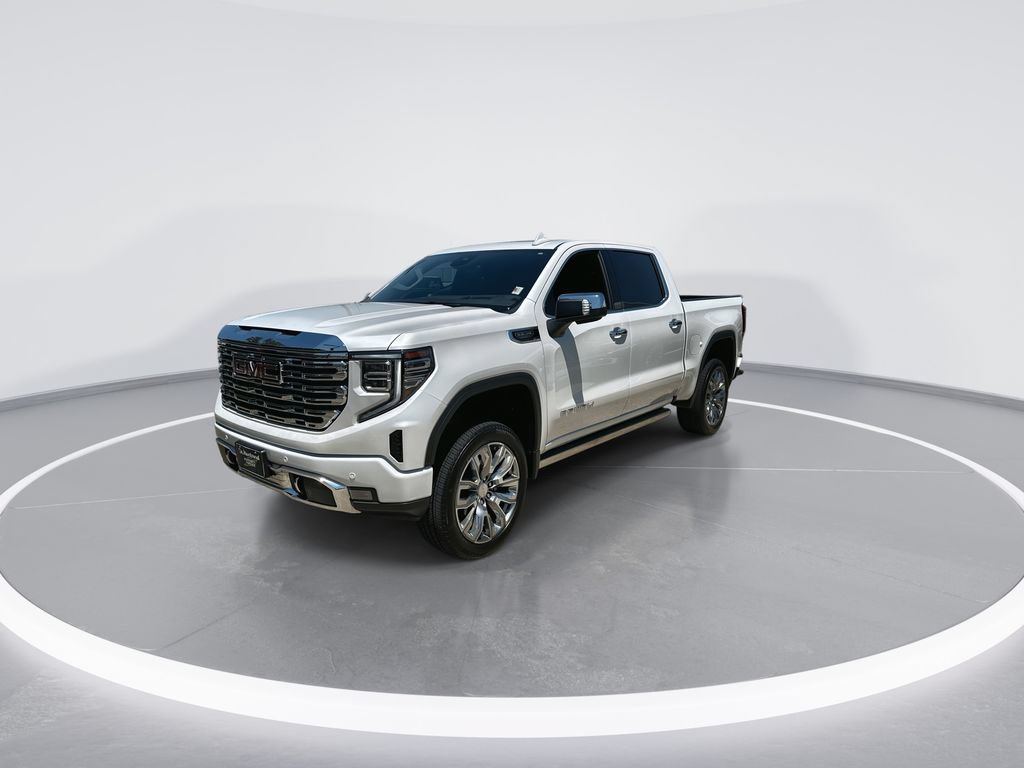 Used 2025 GMC Sierra 1500 Denali w/ Denali Reserve Package AWD/4WD image 4