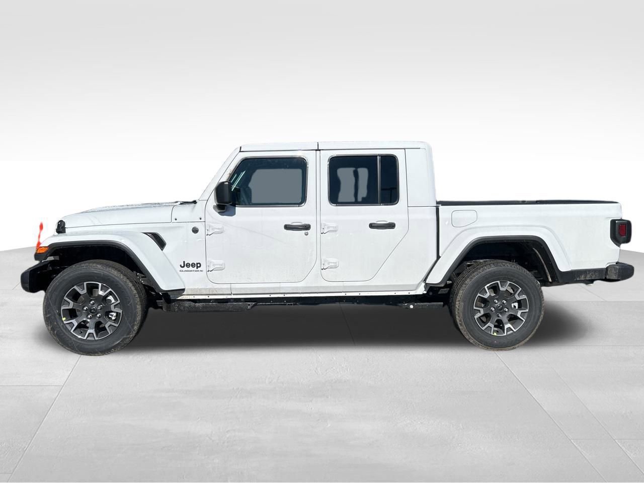 New 2026 Jeep Gladiator Sahara video 2