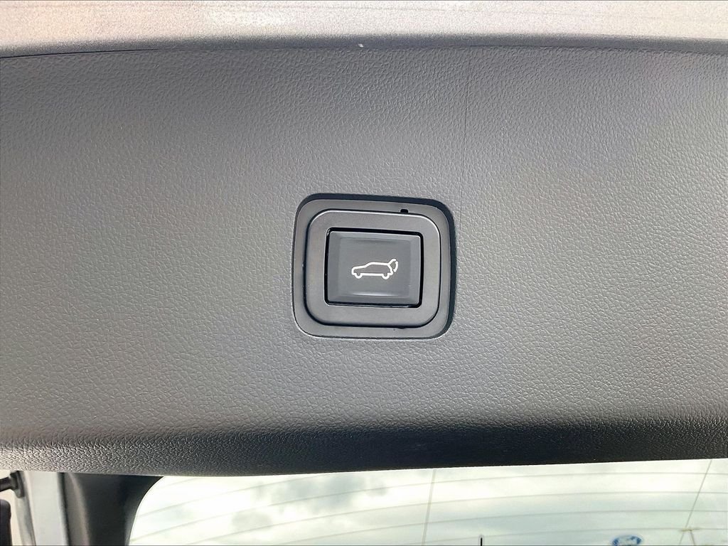 Used 2024 Chevrolet Trax LT w/ Driver Confidence Package FWD image 34