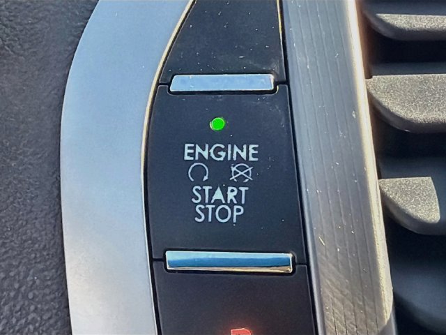 Used 2019 Lincoln MKZ Reserve w/ Reserve Plus Package FWD image 35
