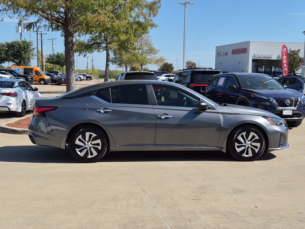 Certified 2024 Nissan Altima 2.5 S FWD image 4