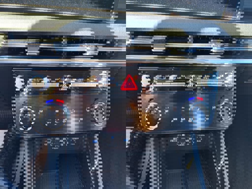 New 2025 Hyundai Tucson SEL image 11