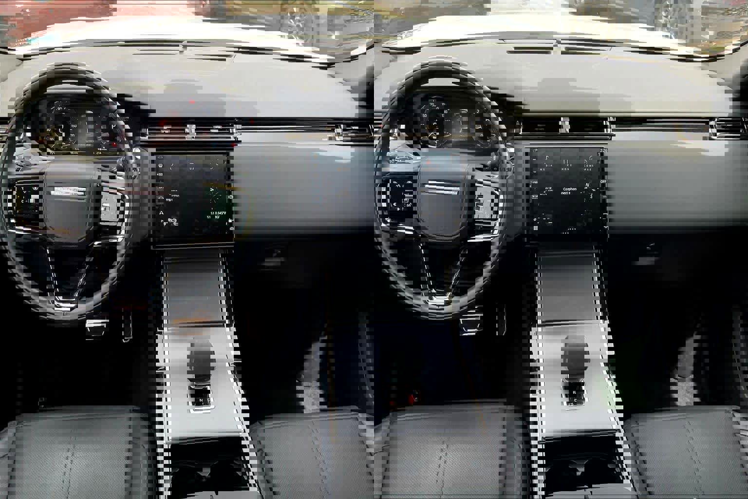 Used 2025 Land Rover Range Rover Velar Dynamic SE image 13