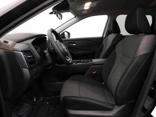 Certified 2023 Nissan Rogue SV image 21
