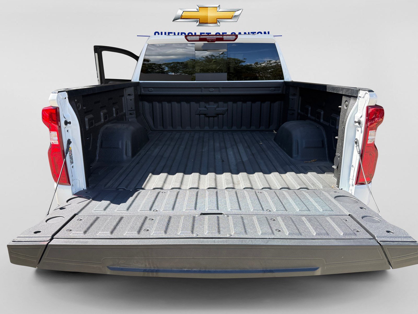 Used 2026 Chevrolet Silverado 1500 ZR2 AWD/4WD image 17
