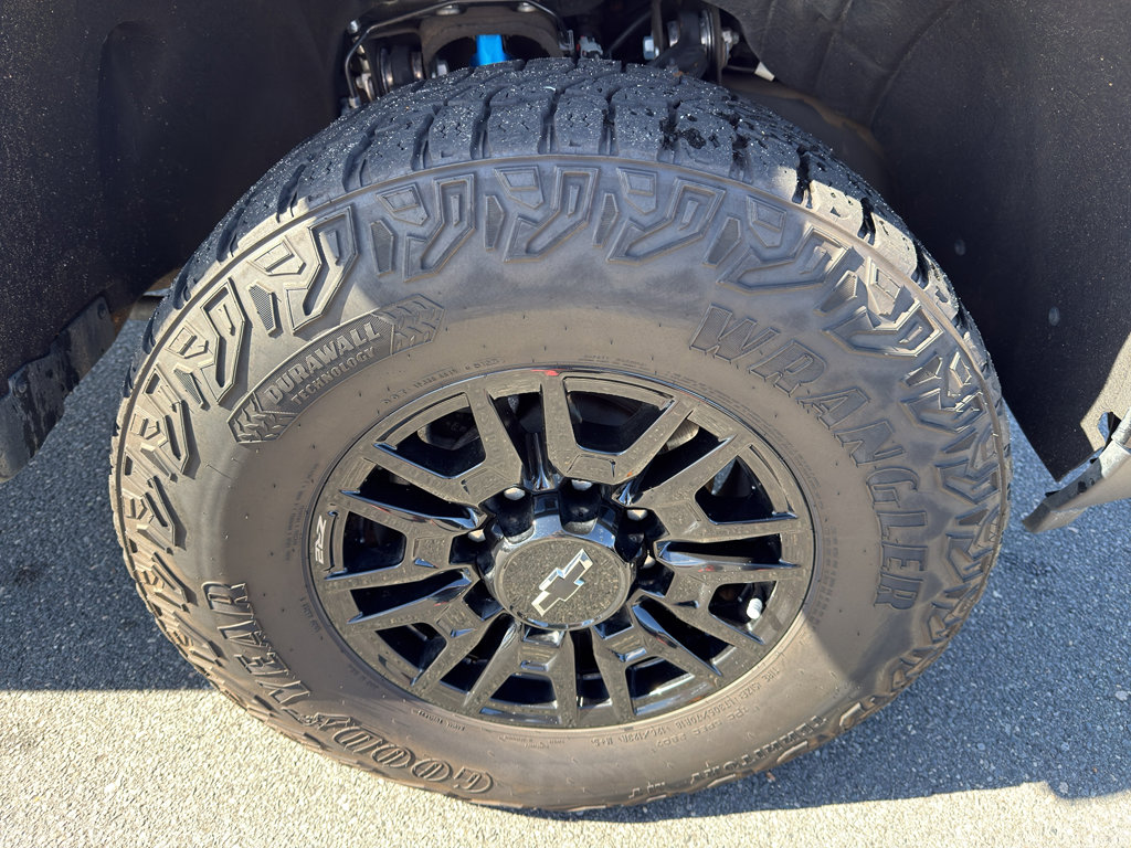 Used 2024 Chevrolet Silverado 2500 ZR2 image 35